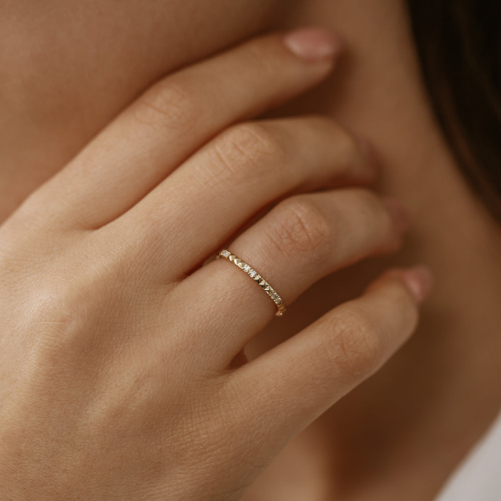 OBFJ2169 - 14K Pyramid Diamond Eternity Ring 4