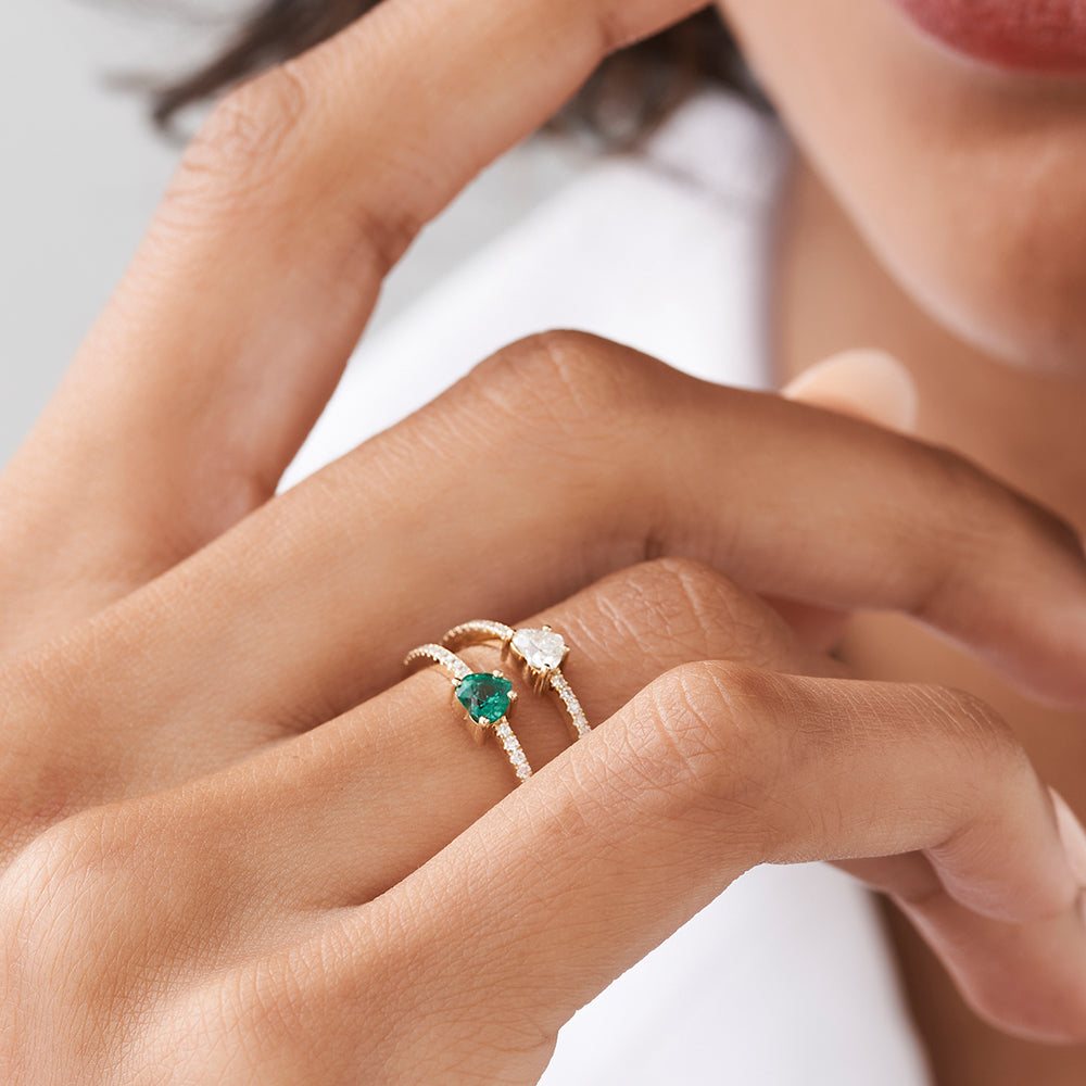 OBFJ2181 - 14k Heart-Shaped Emerald Ring 2