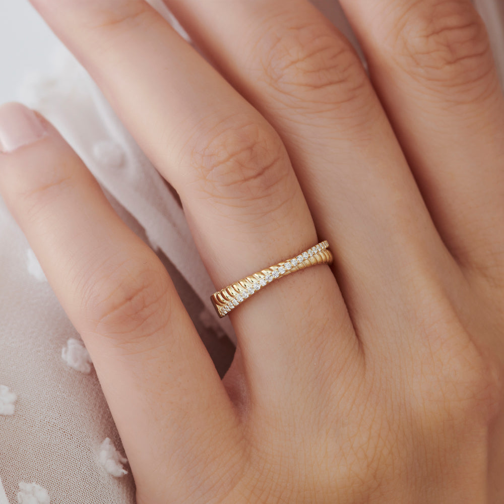OBFJ1542 - 14k Gold Micro Pave Diamond Twisted Rope Criss Cross Ring 2
