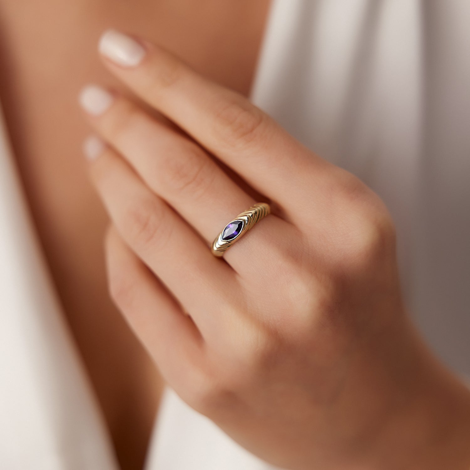 OBFJ1434 - 14k Marquise Shape Amethyst Beveled Ring 3
