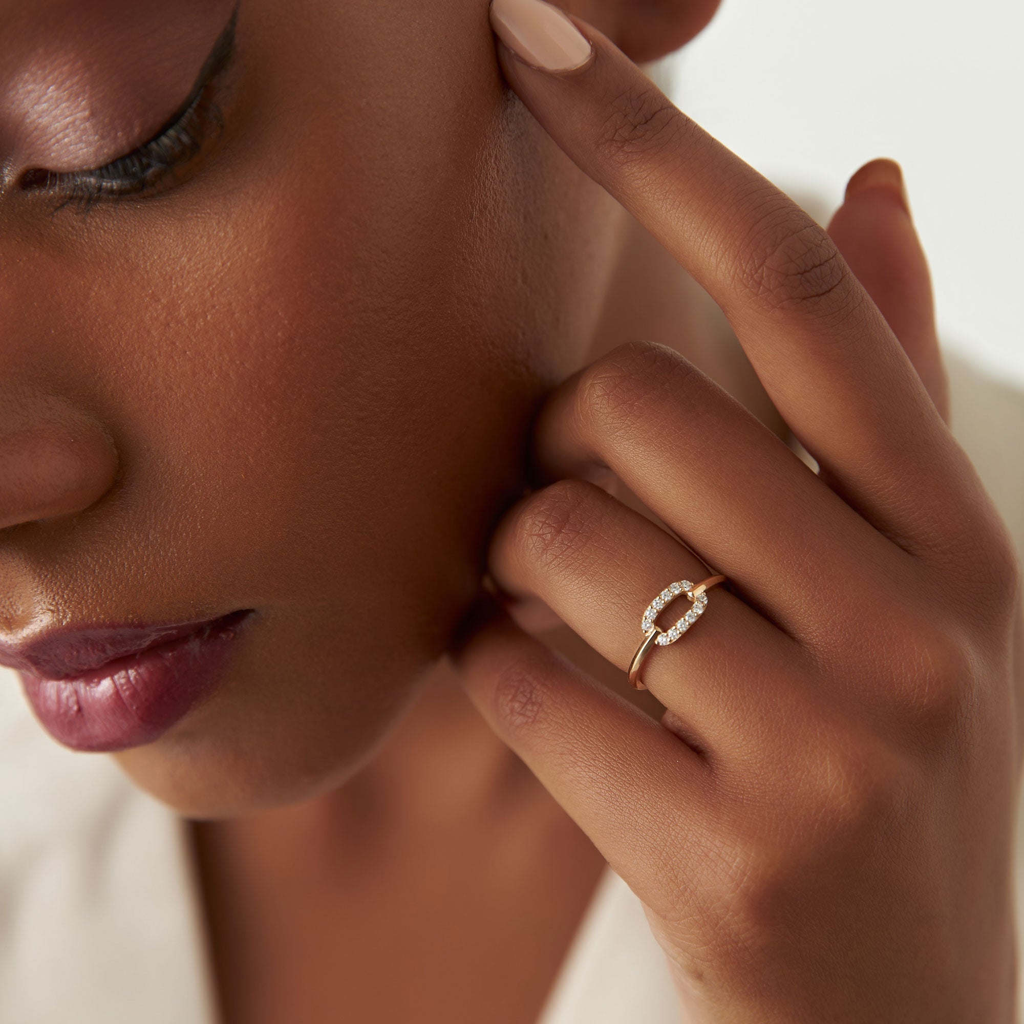 OBFJ1259 - 14k Single Link Diamond Ring 2