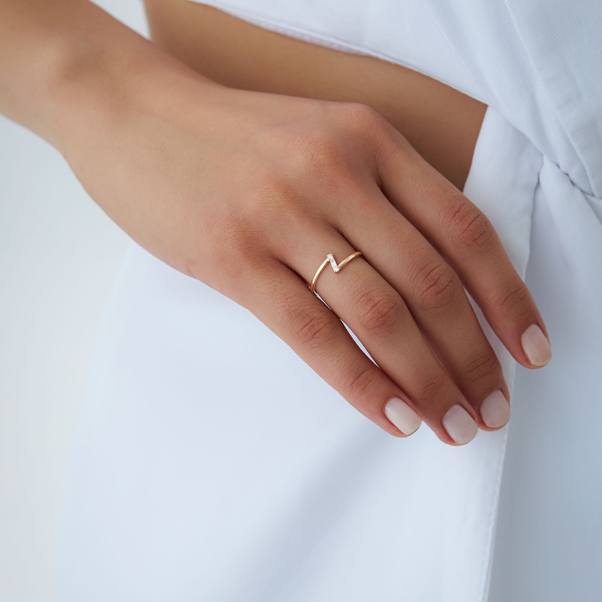 OBFJ1304 - 14k Dainty Diagonal Baguette Diamond Ring 3