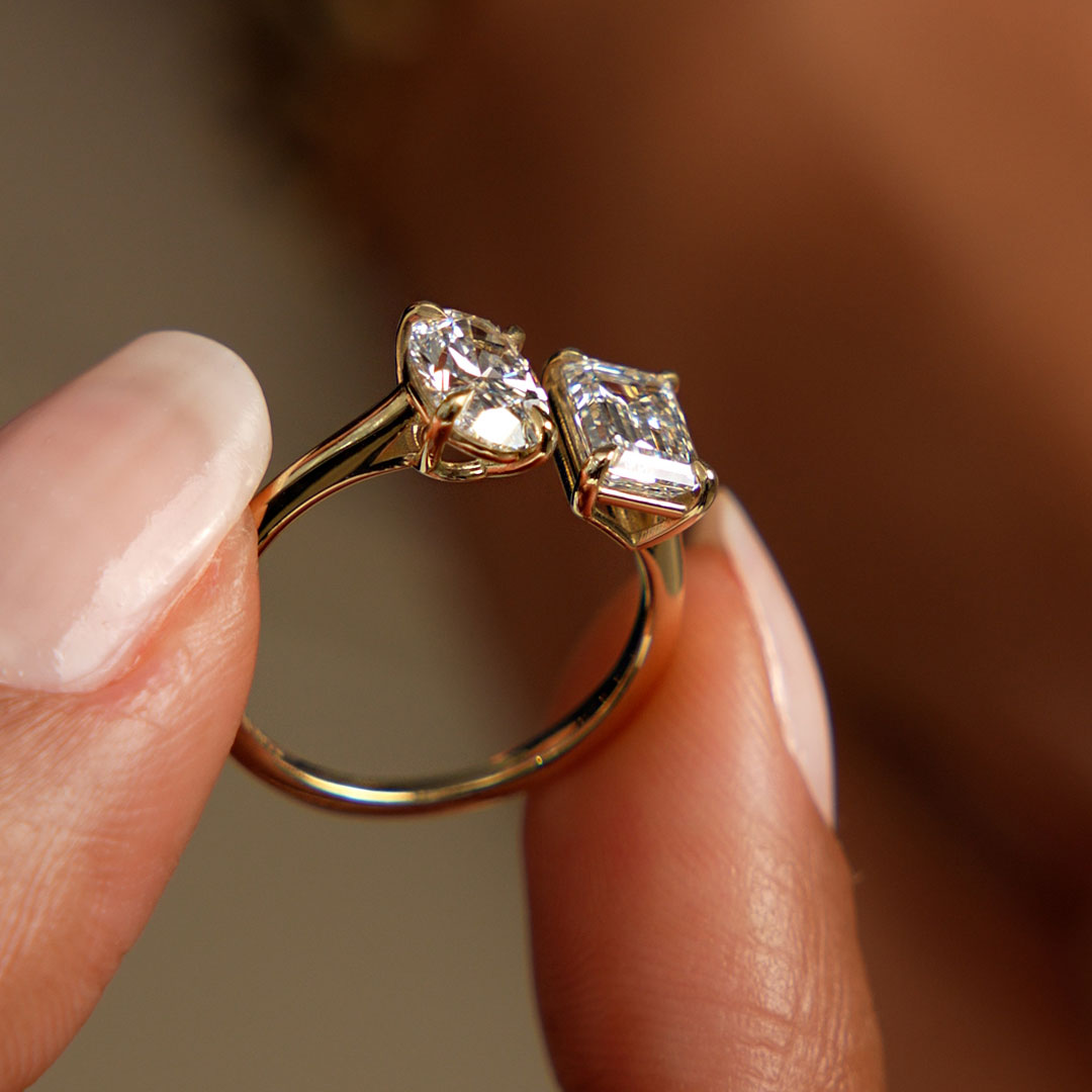 OBFJ0612 - 2.00 Ctw 14k Emerald & Oval Cut Toi et Moi Lab Grown Diamond Ring - Selen 4