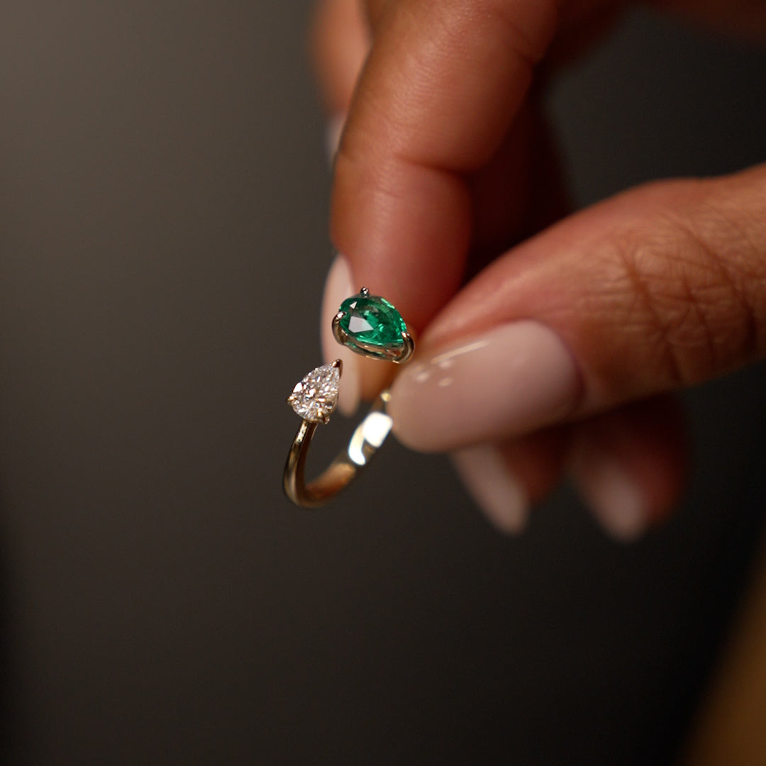 OBFJ0380 - 0.66 Ctw Lab Grown Diamond and Emerald Toi et Moi Ring - Evita 4