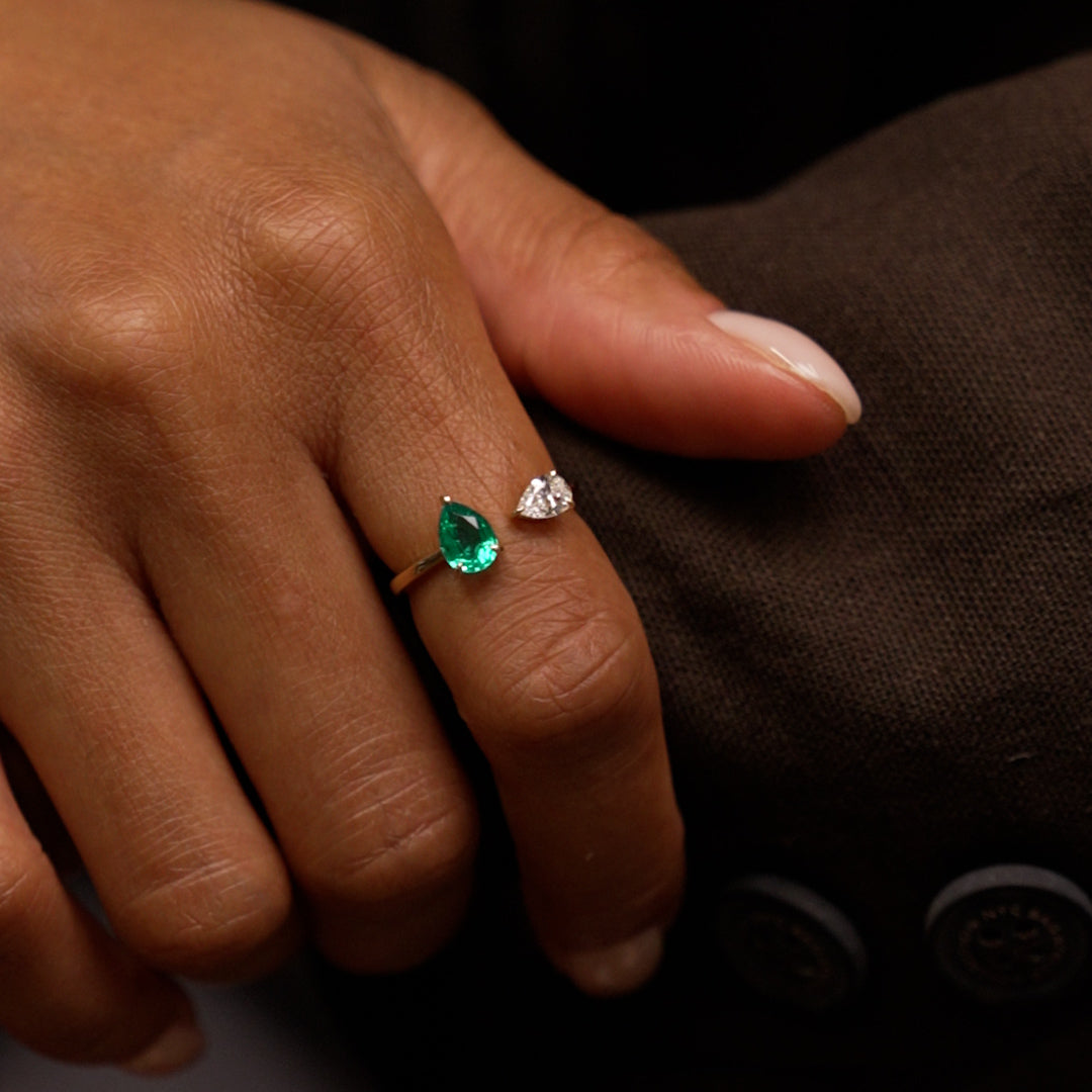 OBFJ0380 - 0.66 Ctw Lab Grown Diamond and Emerald Toi et Moi Ring - Evita 2