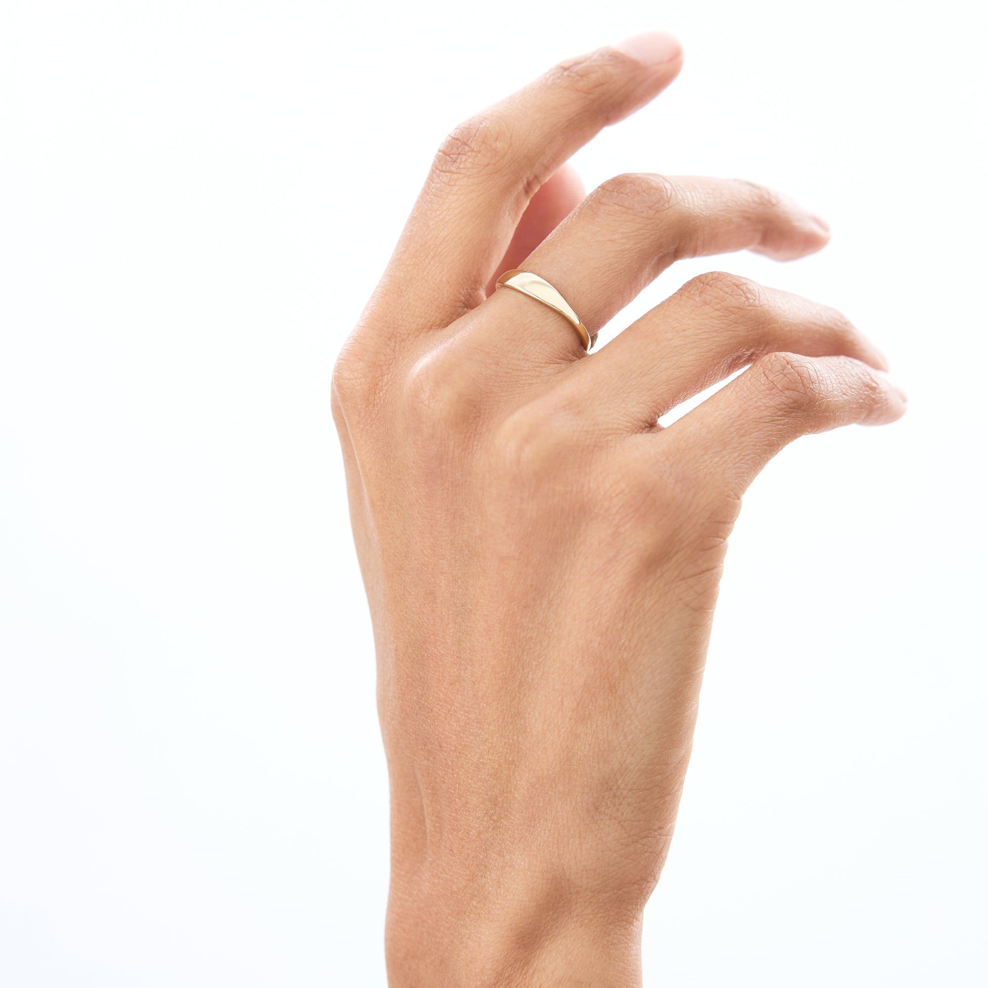 OBFJ0729 - 14k Gold Tapered Dome Gold Ring 5