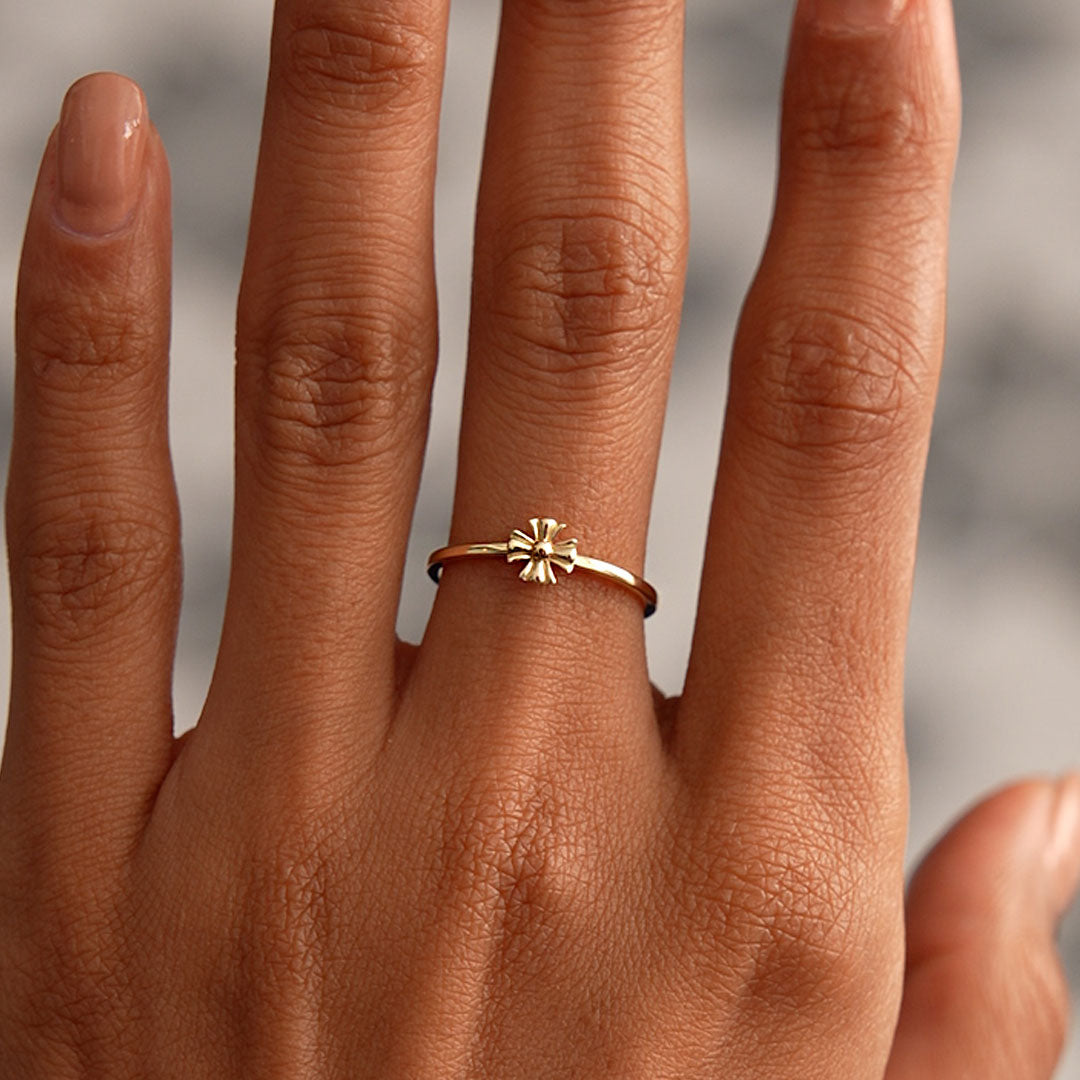 OBFJ0523 - 14k Maltese Cross Ring 4