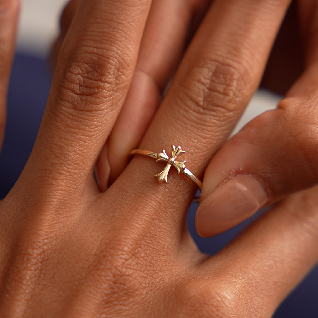 OBFJ0519 - 14K Cathedral Cross Band Ring 2
