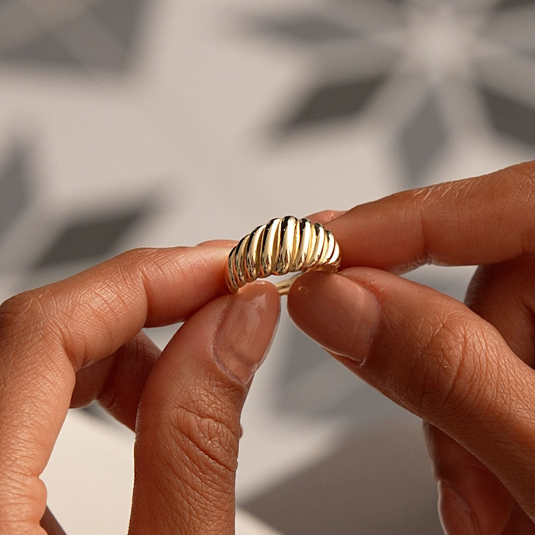 OBFJ0424 - 14k Gold Swirl Dome Bold Statement Ring 5
