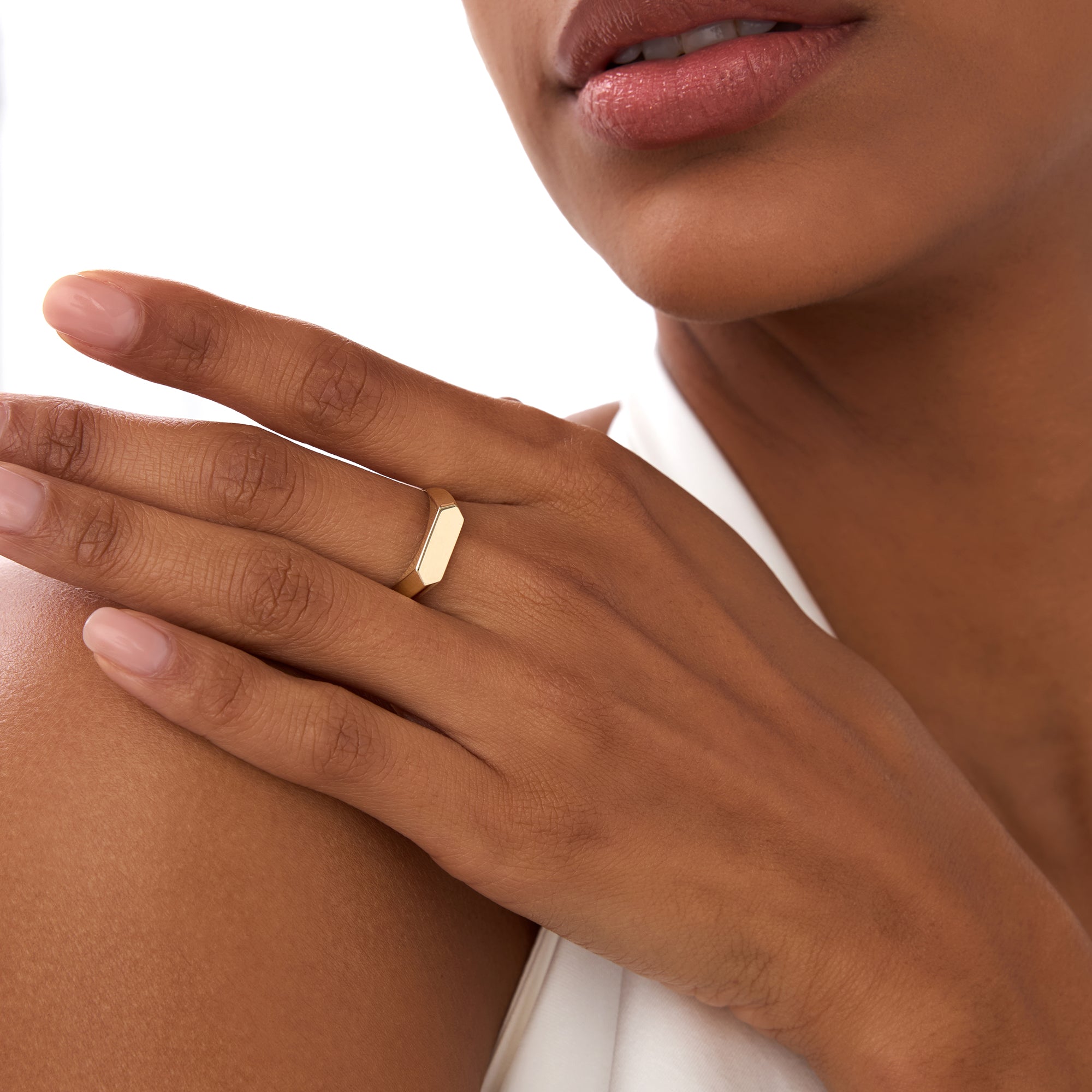 OBFJ0430 - 14k Gold Geometric Band 6