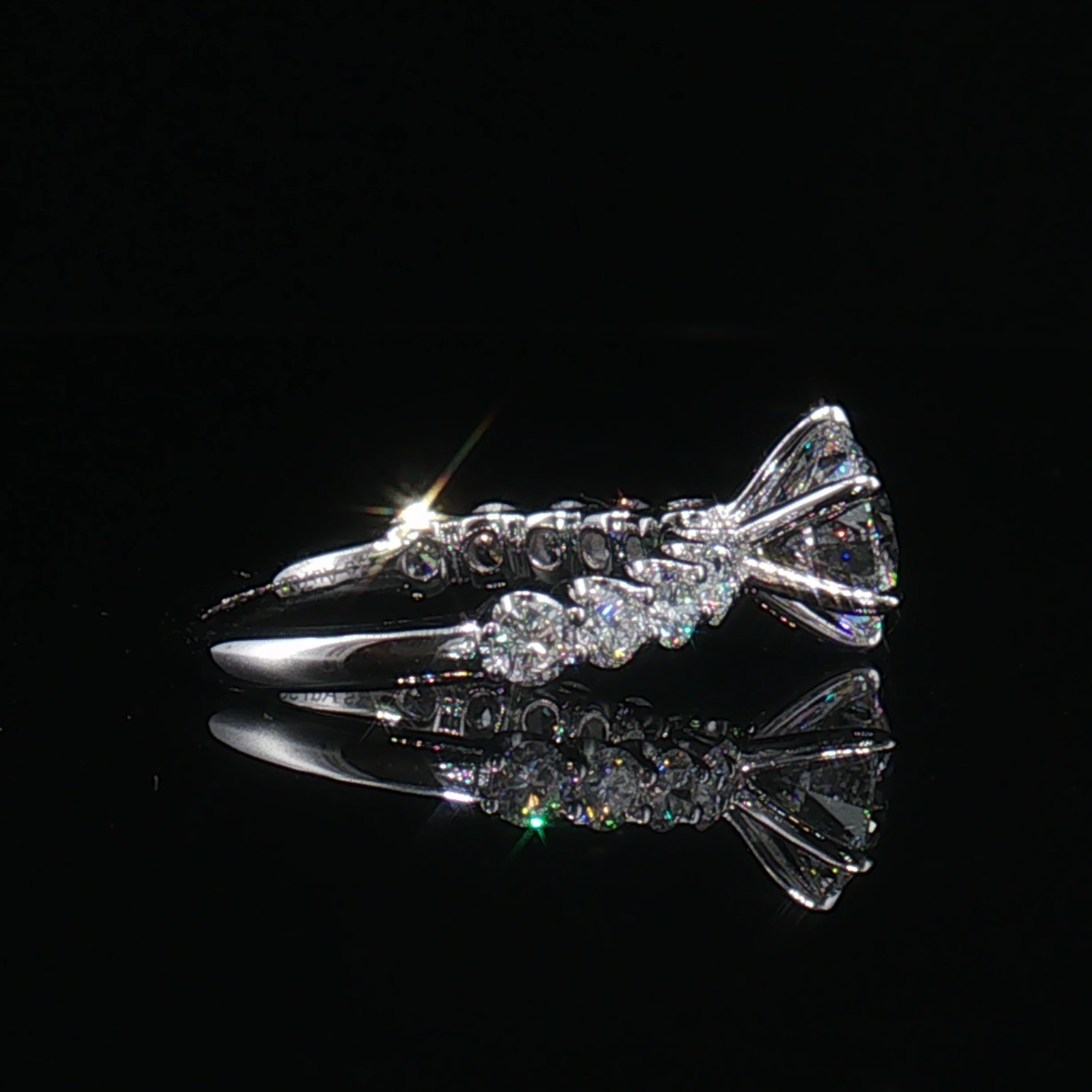 LGT0906 - [Setting Only] Six-Prong Diamond Sidestone Engagement Ring
