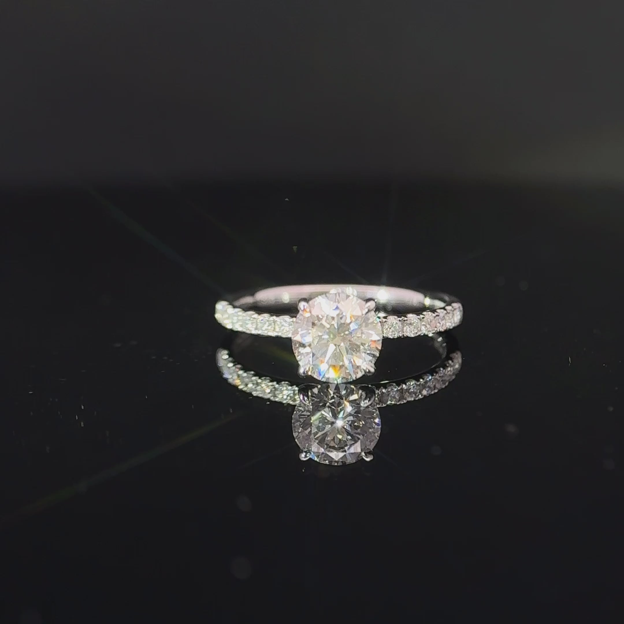 KT31 - [戒托 فقط] خاتم خطوبة ماسي بستة مخالب مع حجر جانبي